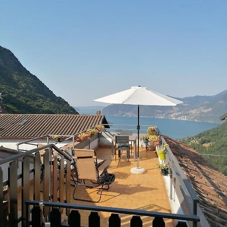 فيلا Casa Vacanze 'La Piazza' زونه المظهر الخارجي الصورة
