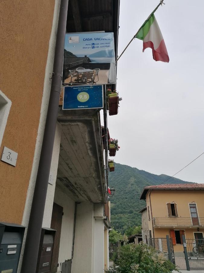 فيلا Casa Vacanze 'La Piazza' زونه المظهر الخارجي الصورة