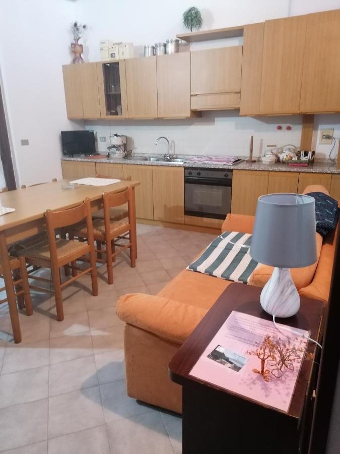 فيلا Casa Vacanze 'La Piazza' زونه المظهر الخارجي الصورة