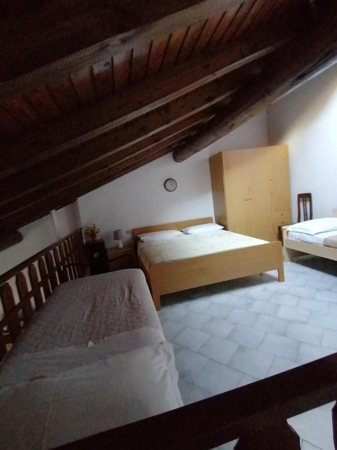 فيلا Casa Vacanze 'La Piazza' زونه المظهر الخارجي الصورة