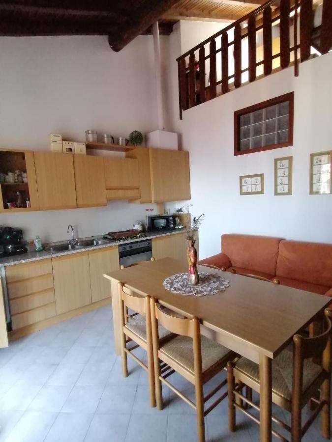 فيلا Casa Vacanze 'La Piazza' زونه المظهر الخارجي الصورة