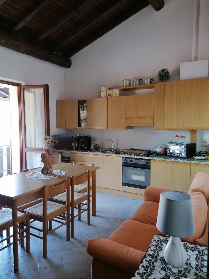 فيلا Casa Vacanze 'La Piazza' زونه المظهر الخارجي الصورة