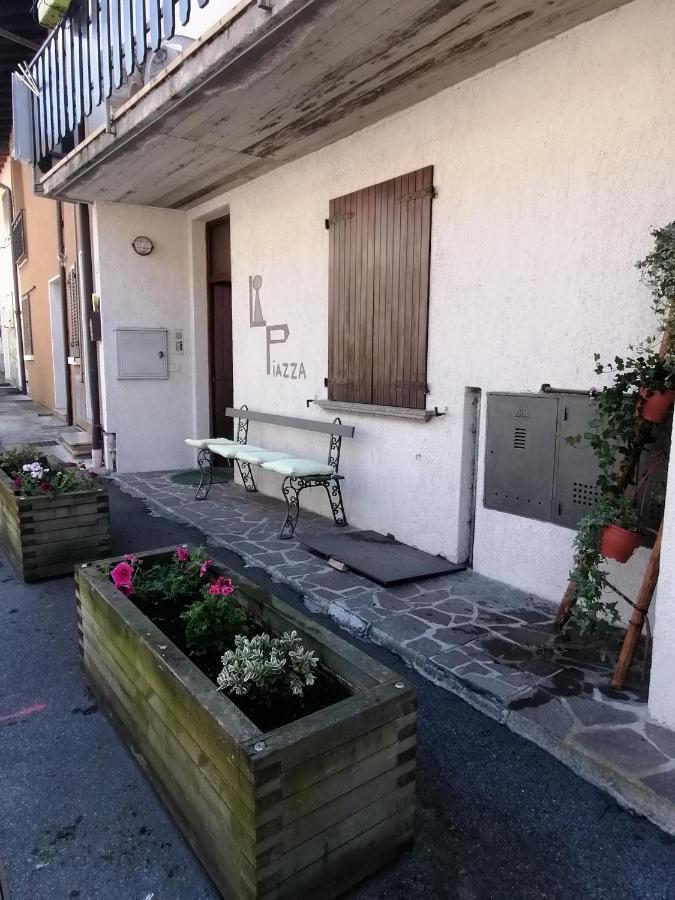 فيلا Casa Vacanze 'La Piazza' زونه المظهر الخارجي الصورة