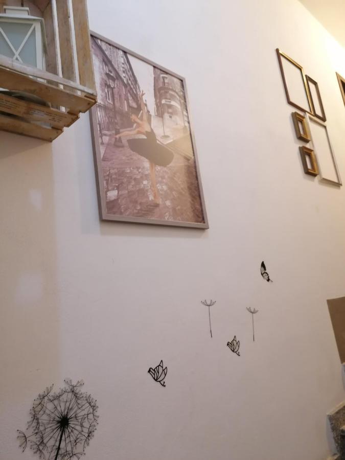 فيلا Casa Vacanze 'La Piazza' زونه المظهر الخارجي الصورة