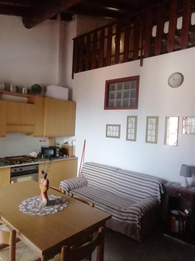 فيلا Casa Vacanze 'La Piazza' زونه المظهر الخارجي الصورة