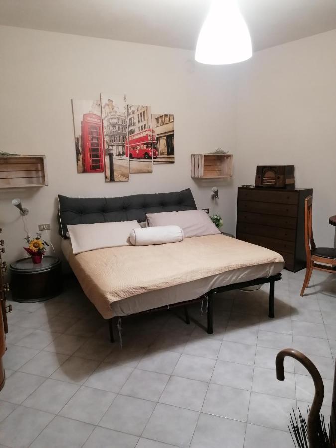 فيلا Casa Vacanze 'La Piazza' زونه المظهر الخارجي الصورة