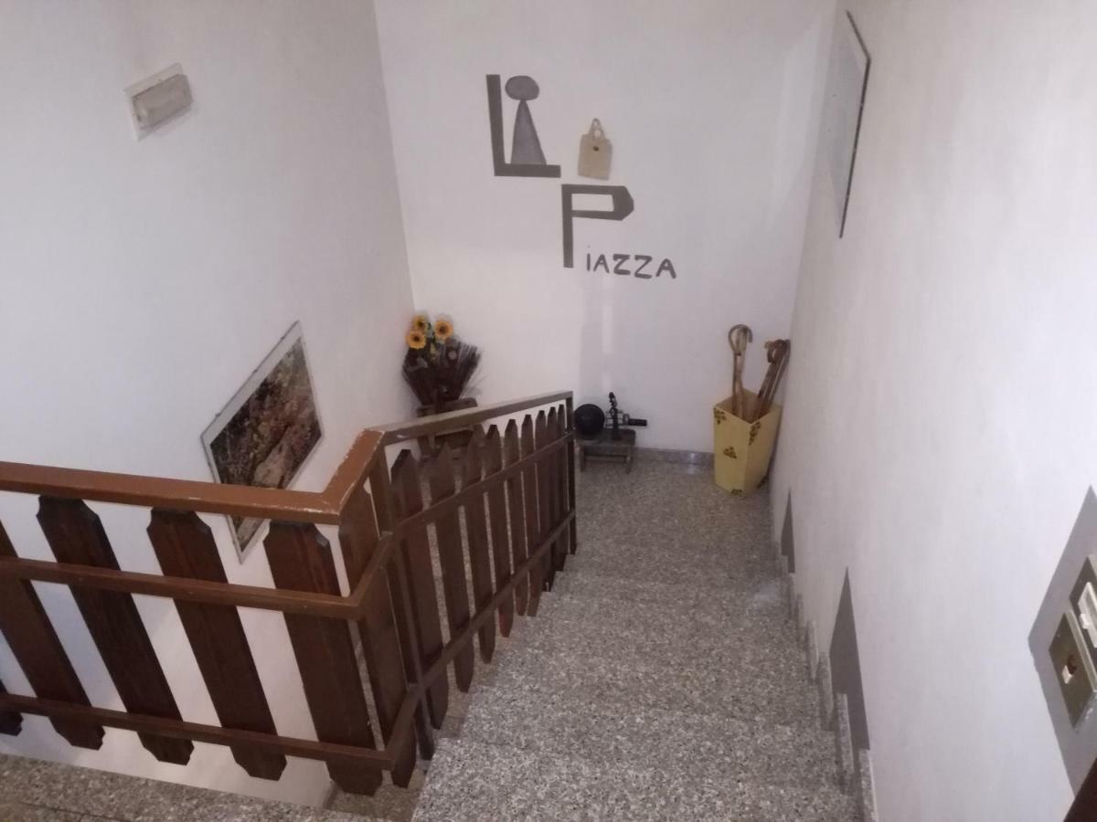 فيلا Casa Vacanze 'La Piazza' زونه المظهر الخارجي الصورة