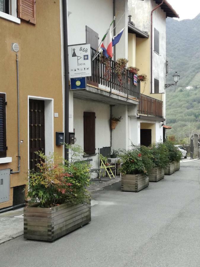 فيلا Casa Vacanze 'La Piazza' زونه المظهر الخارجي الصورة